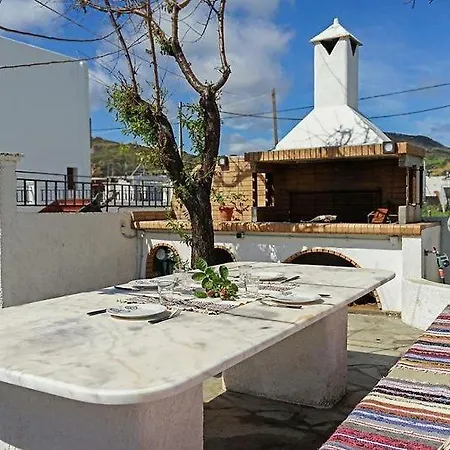 Horizon Skyrian House Casa de Férias *