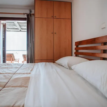 Horizon Skyrian House